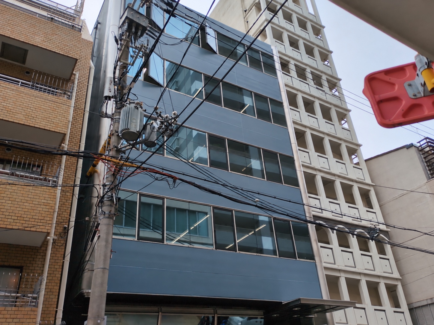 外壁の塗装仕上がり(斜めから)